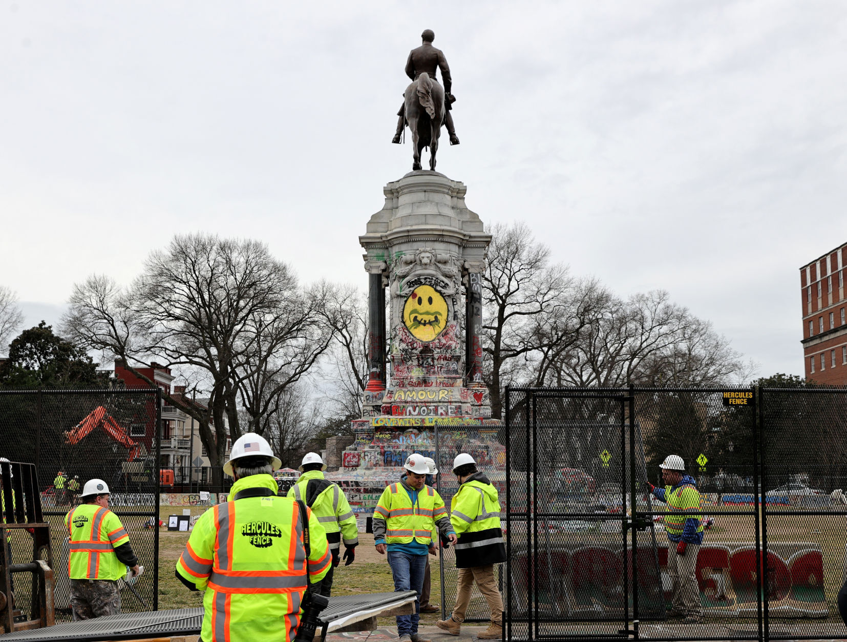 Lee Monument